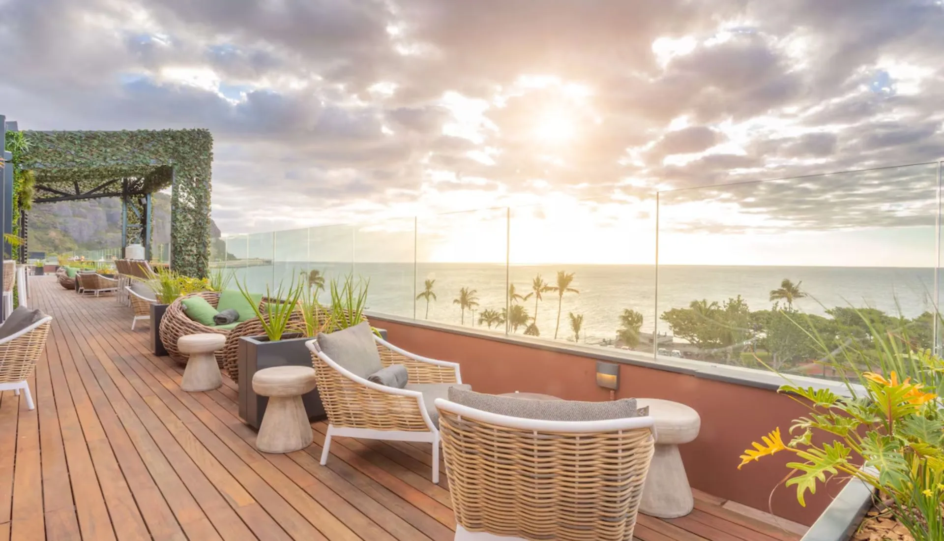 https://www.cadriformat.fr/wp-content/uploads/2025/08/radisson.webp